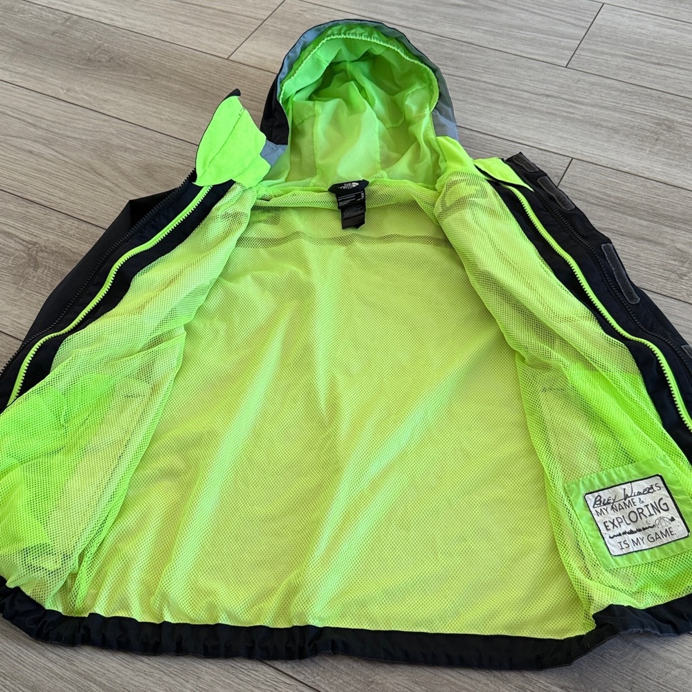 The North Face Kids' HyVent Black and Gray Raincoat with Green Lining Medium - Picture 5 of 11
